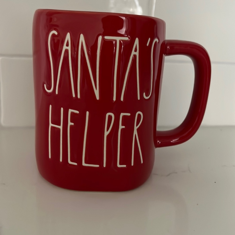 SANTA’S HELPER mug by Rae Dunn